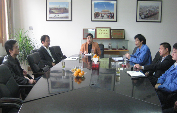 溧陽市委、常委組織部部長楊琪來江蘇上上電纜集團(tuán)慰問科技人才